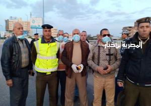 محافظ كفر الشيخ يتفقد نقاط التفتيش الثابتة والأكمنة الحدودية لمنع انتشار فيروس كورونا