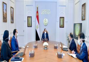 تفاصيل اجتماع الرئيس السيسي مع رئيس الوزراء ووزيري المالية والتجارة