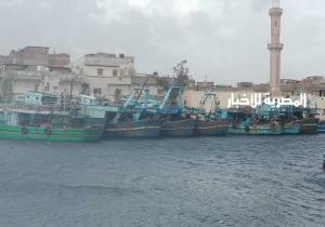 لارتفاع الأمواج.. توقف حركة الملاحة في البحر المتوسط وميناء البرلس بكفر الشيخ