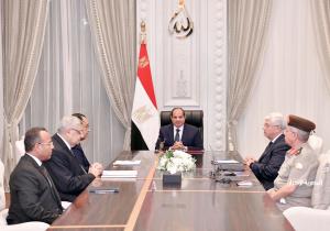 الرئيس يشدد على أهمية قطاع التعليم العالي في تعزيز الربط بين شباب مصر من الطلاب والخريجين الجدد