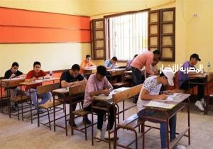 بدء امتحان الجبر والهندسة الفراغية لطلاب الثانوية العامة الدور الثاني