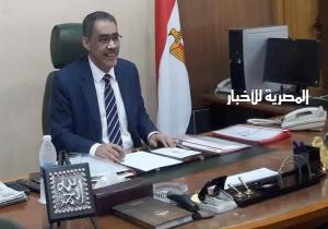 نقيب الصحفيين يتوسط لحل أزمة صحفيي جريدة «التحرير»
