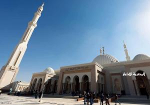 السيسي يفتتح مسجدا ضخما وأكبر كاتدرائية بالشرق الأوسط