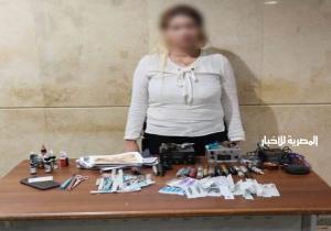 سقوط صانعة محتوى مارست رسم «الوشم» على أجساد السيدات بطريقة خادشة للحياء | فيديو