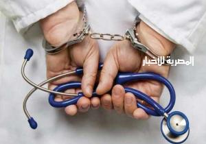 طبيب ستيني يعتدي على زوجته بمشرط ويهدد بإلقاء نفسه من الدور الـ12 بالمنصورة