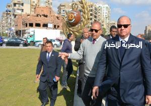 أهدتهما الأردن لمصر.. محافظ القاهرة يتابع تطوير جداريتين في مصر الجديدة