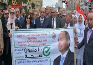 "الصحة" تطالب المصريين باصطحاب أمهاتهم لنقاط "100 مليون صحة"