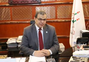 القوى العاملة: تعيين 811 شابا بأسيوط