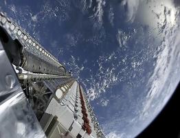 الصين تتهم أمريكا بتغيير مدارات أقمارها "ستارلينك"