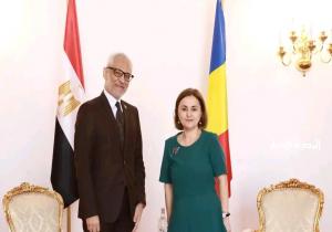 سفير مصر فى بوخارست ووزيرة الخارجية الرومانية يبحثان تعميق التعاون الشامل | صور
