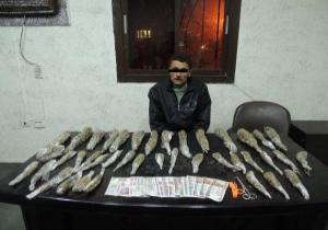 القبض علي “بوشكاش” اثناء قيتمه بالترويج لـ 40 لفافة لمخدر البانجو حى المناخ ببورسعيد