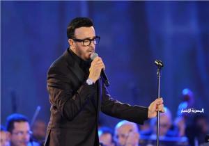 صابر الرباعي يحيي ذكرى محمد رحيم بأغنية «وحشني جدًا» في ختام مهرجان الموسيقى العربية