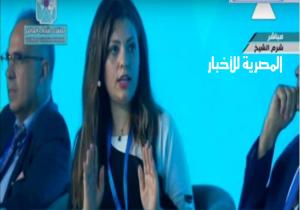 المتحدث المجاور للأمريكية المنسحبة بمؤتمر الشباب يكشف تفاصيل انسحابها