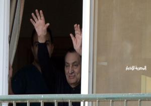 محامي مبارك: رئيس مصر الأسبق يعود إلى منزله خلال ساعات