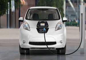 هشام توفيق يكشف تفاصيل شراء السيارات الكهربائية .. دعم بـ 50 ألف جنيه /  فيديو