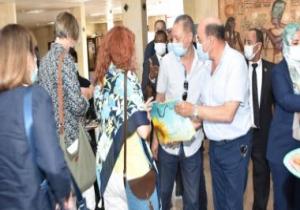 أبو سمبل تستقبل 50 سفيرا بالورود والهدايا لحضور تعامد الشمس على وجه رمسيس