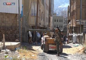 القوات الشرعية.. تدفع بتعزيزات إلى معقل ميليشيات الحوثي