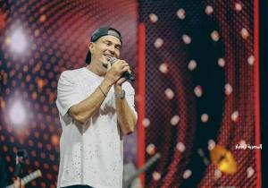 حفل أسطوري .. عمرو دياب يشعل "الأرينا" في أعلى حضور جماهيري بالكويت