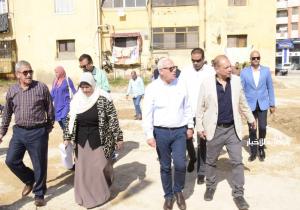 محافظ بورسعيد يتفقد اللمسات النهائية في إنشاء الجراج المتعدد الطوابق بحي العرب