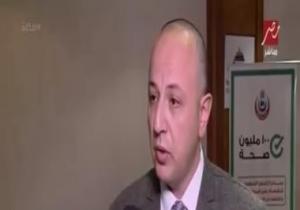عمرو أديب يعرض تقريرا يرصد خلاله إقبال المصريين على حملة "100 مليون صحة"