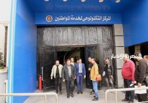 محافظ الدقهلية يتفقد المركز التكنولوجي والشبكة الوطنية للطوارئ|صور