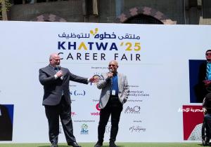 "ملتقى خطوة للتوظيف" بالتعاون بين وزارتي العمل والتضامن وشركة حلم..