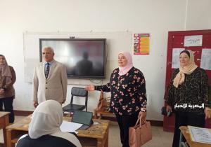 مدير تعليم القاهرة يتابع سير أعمال الامتحانات بإدارة القاهرة الجديدة