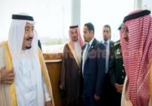 ما السر مغادرة الملك السعودي للبلاد في إجازة "غامضة"