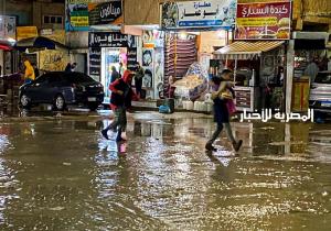 سقوط أمطار غزيرة وثلوج على مرسى مطروح.. والشوارع تغرق بالمياه