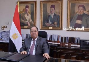 وزير المالية.. تنفيذًا للتوجيهات الرئاسية : بدء صرف مرتبات العاملين بالدولة بالزيادات الجديدة ١٣ أبريل المقبل