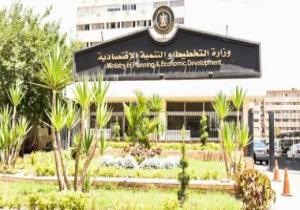 الحكومة تستهدف زيادة الصادرات الاليكترونية إلى 3,5 مليار دولار خلال 21/2022