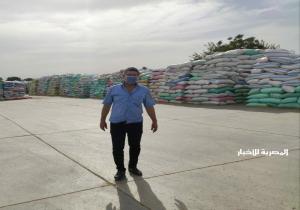 رفع ١٥٠ طن من القمامة وصيانة وتركيب ١٠ كشافات وتحرير ٣ مخالفات ضد المخابز بكوم حمادة
