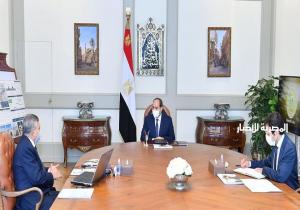 تفاصيل لقاء الرئيس السيسي ورئيس هيئة قناة السويس / صور
