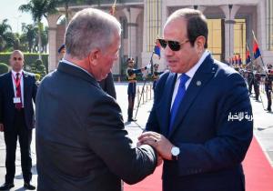 الرئيس السيسي يستقبل العاهل الأردني ويعقدان جلسة مباحثات