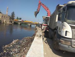 مركز الصف يشن حملة لإزالة القمامة والمخلفات من الطرق / صور