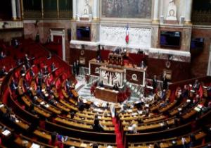البرلمان الفرنسى يوافق على مشروع قانون لخدمة عمال الخدمات التطوعية والدفاع المدنى والشرطة