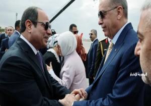 أردوغان يستقبل الرئيس السيسي بمطار أنقرة