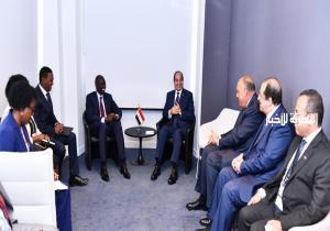 الرئيس السيسي يلتقي نظيره الكيني على هامش انعقاد قمة «ميثاق التمويل العالمي الجديد»