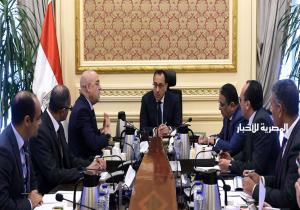 رئيس الوزراء يستعرض سبل النهوض بنشاط التمويل العقاري وتصدير العقار للخارج