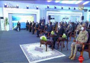 الرئيس السيسي يشاهد فيلما تسجيليا بعنوان "شموس ساطعة" عن تطوير قطاع الكهرباء