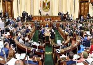 ننشر تفاصيل قوانين العلاوة والمنح وزيادة الحافز للعاملين بالدولة والقطاعين العام والأعمال