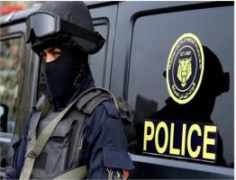 إيقاف فردي أمن وضابطين عن العمل وإحاتهم للتحقيق لتجاوزهم مع المواطنين