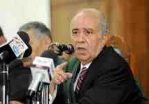 منع الصحفيين من تغطية محاكمة مرسي في «إهانه القضاء»