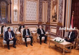 رئيس مجلس الشيوخ يستقبل رئيس محكمة استئناف المنصورة | صور