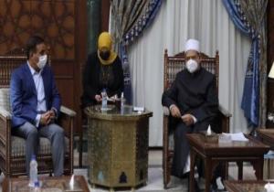 رئيس الأركان الباكستانى: سنرسل أئمة القوات المسلحة للحصول على دورات بالأزهر