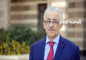 بعد وصفهم بـ«الحرامية».. معلمون لوزير التعليم: انت فاشل والسجن نهايتك