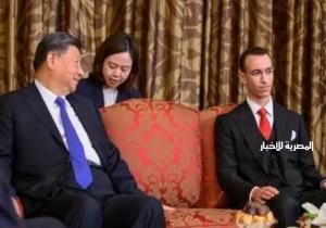 ولي عهد المغرب يستقبل الرئيس الصيني بالدار البيضاء