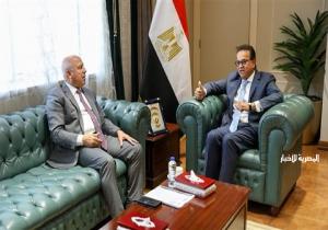 وزيرا "الصناعة" و"الصحة" يبحثان دعم وتوطين صناعة الدواء والمستلزمات الطبية