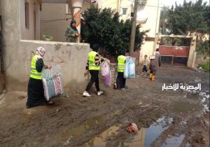 تحت شعار "ستر ودفا".. توزيع 1305 ألحفة على غير القادرين بمدن وقري كفرالشيخ