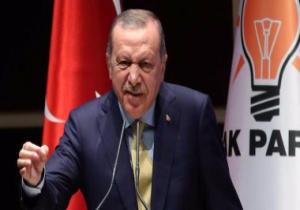 بلومبرج: الاقتصاد التركى يواجه خطرا جديدا بعد العقوبات الأمريكية